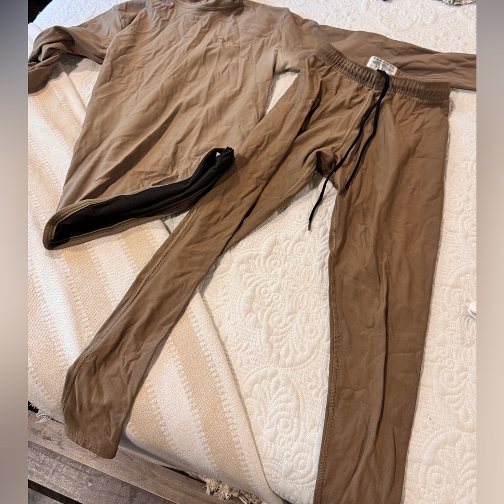 Under Armour Men's Tan Jogger Sweatpants with Drawstring